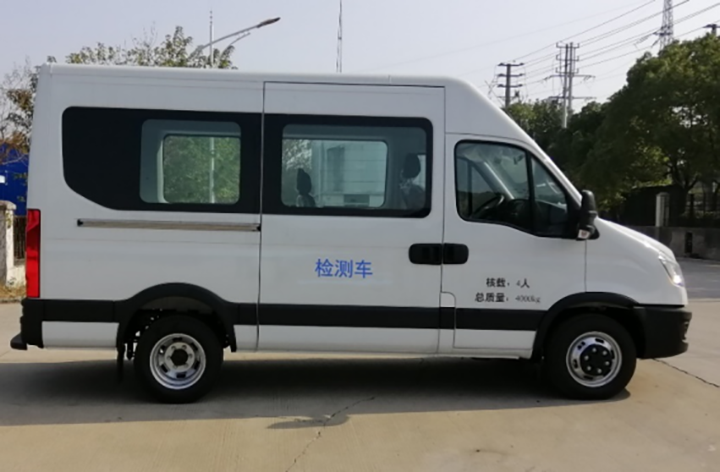 依維柯防疫檢測、監(jiān)測車